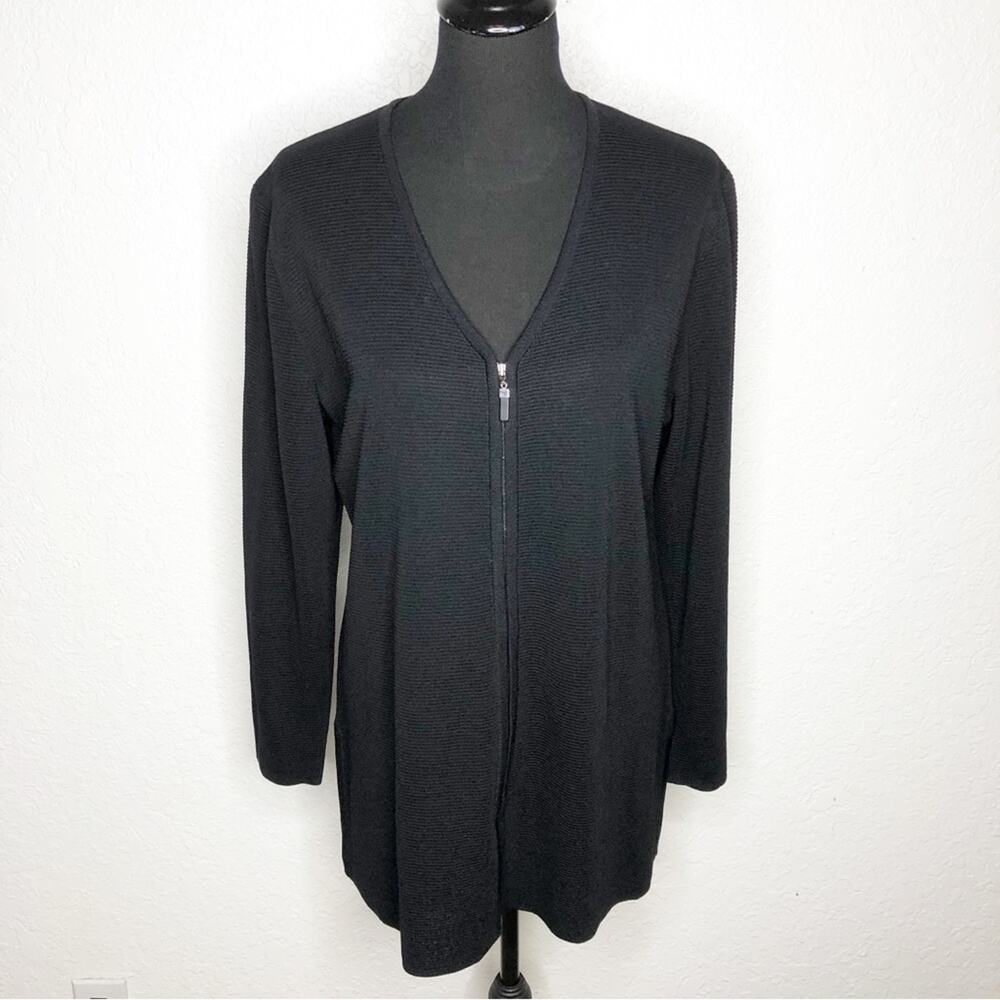 Exclusively Misook black ribbed knit full zip jacket size Medium